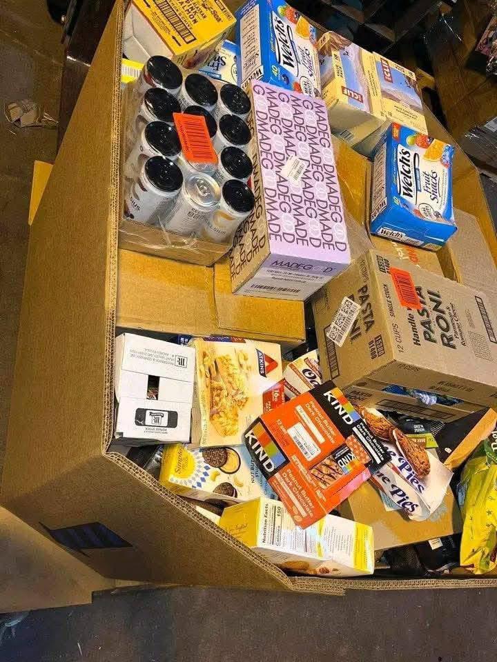 Grocery pallets